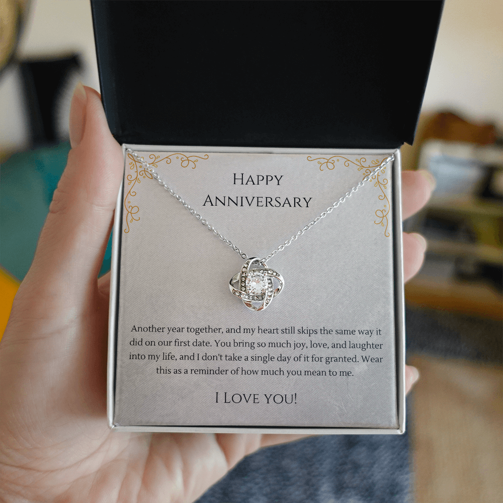 Love Knot Necklace – Anniversary Gift for Girlfriend, Interlocking Pendant Necklace