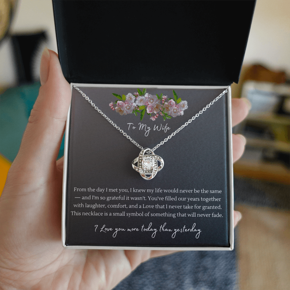 Love Knot Necklace – Anniversary Gift for Wife, Interlocking Pendant Necklace