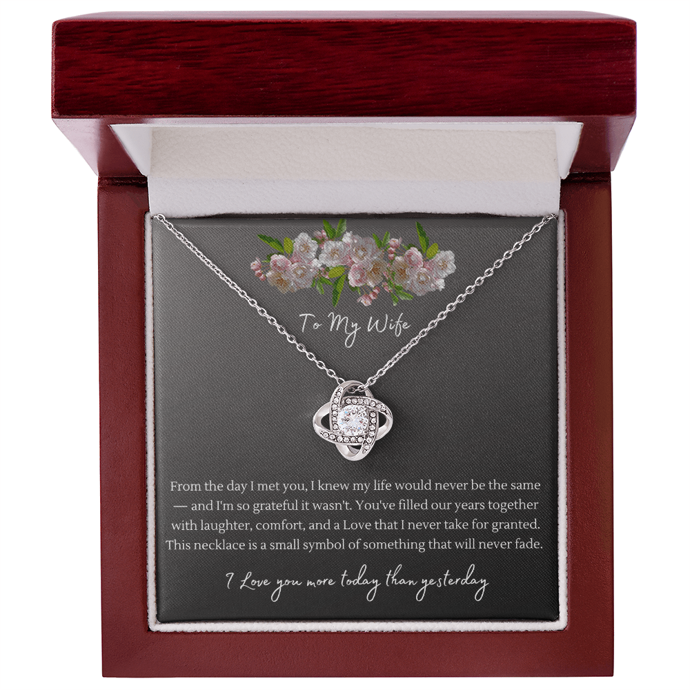 Love Knot Necklace – Anniversary Gift for Wife, Interlocking Pendant Necklace
