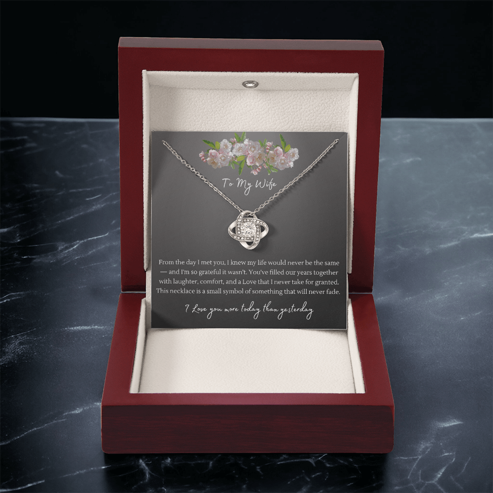 Love Knot Necklace – Anniversary Gift for Wife, Interlocking Pendant Necklace